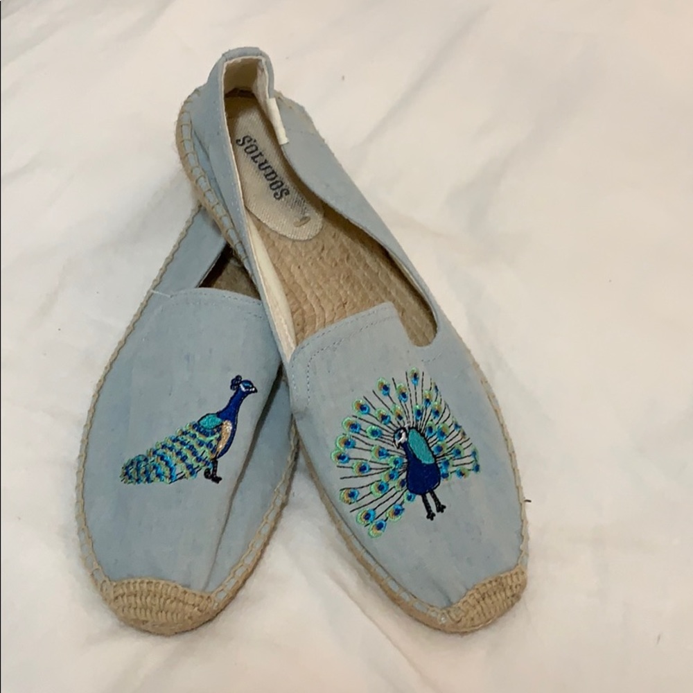 Soludos peacock flat